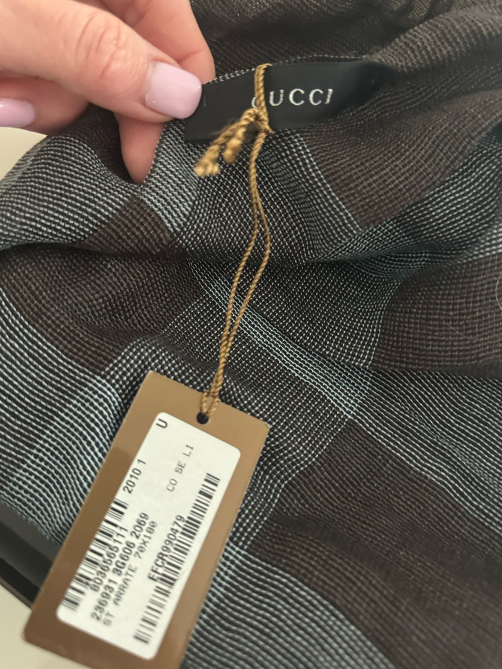 Gucci Men's Black & Charcoal Check Wool-Blend Scarf New (see comments) - Picture 7 of 8